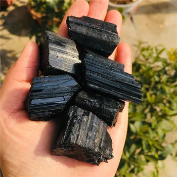 Gamtos crystal black turmalino kristalų grubus roko mineralinių egzempliorių gydymo akmuo namų dekoro